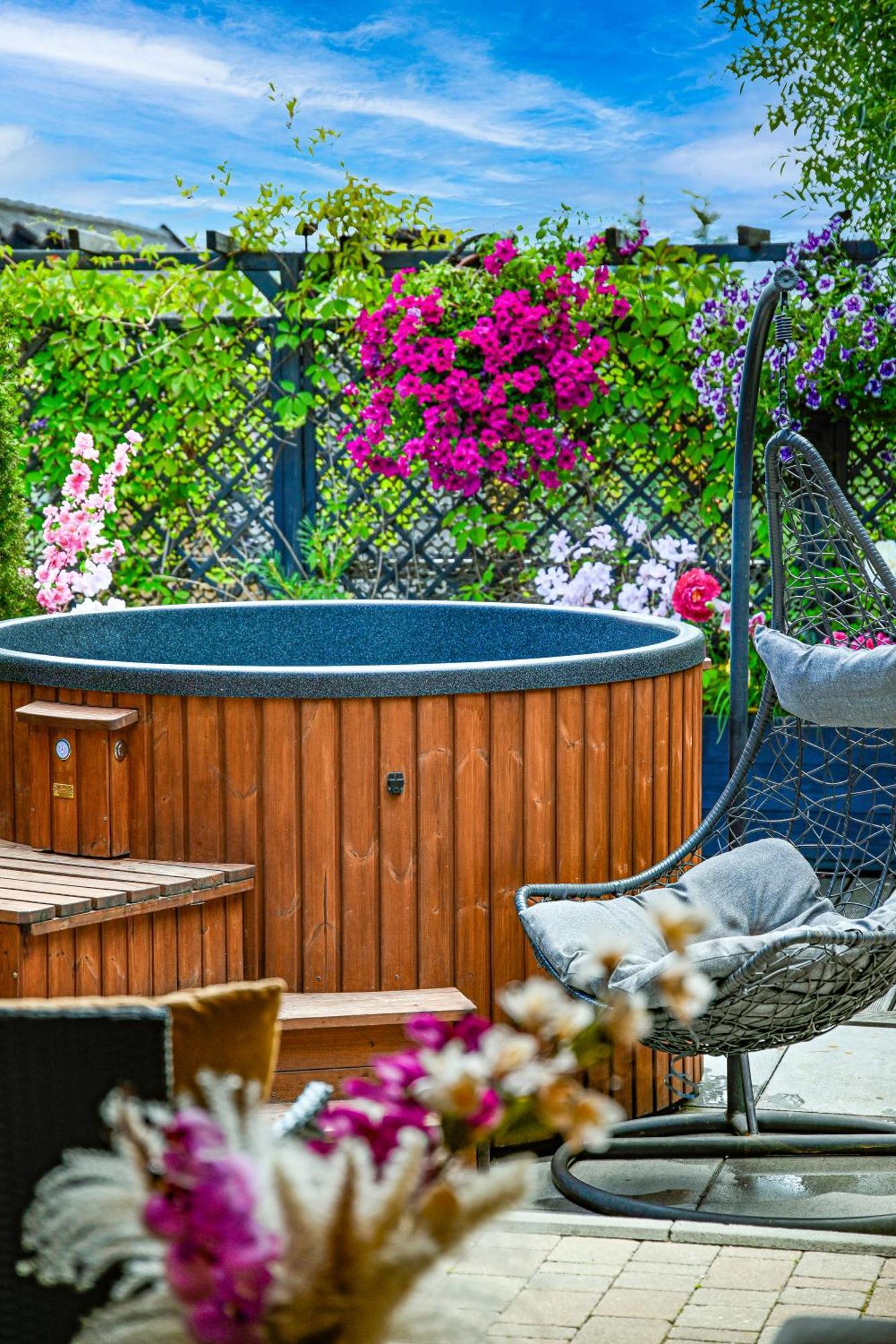 Domek W Gorach - Prywatne Jacuzzi, Sauna, Grota Solna - Panorama Chelm Ski&Spa Мишлєніце Екстер'єр фото